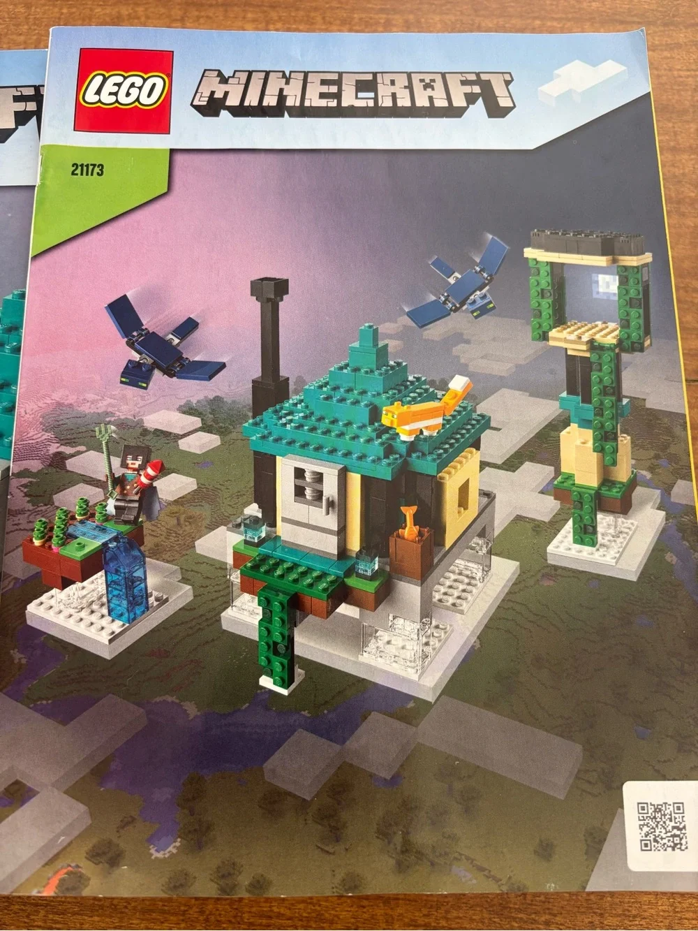 Lego Minecraft Retired 21173 The Sky Tower